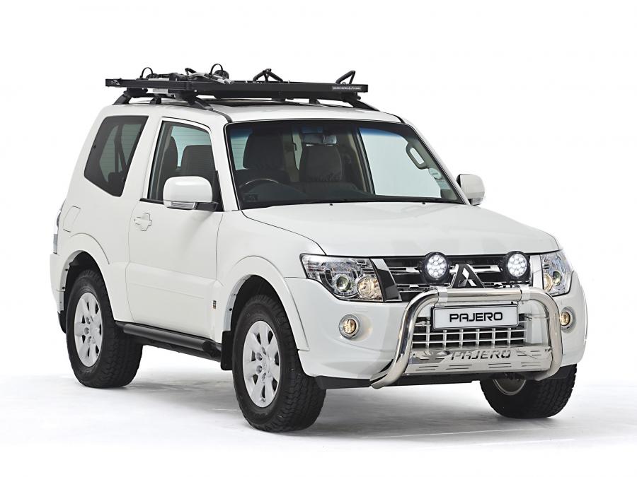 Mitsubishi Pajero SWB Legend '2014